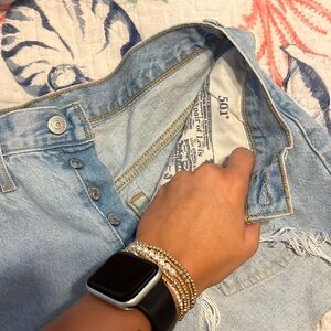 Levi’s Shorts (W27)